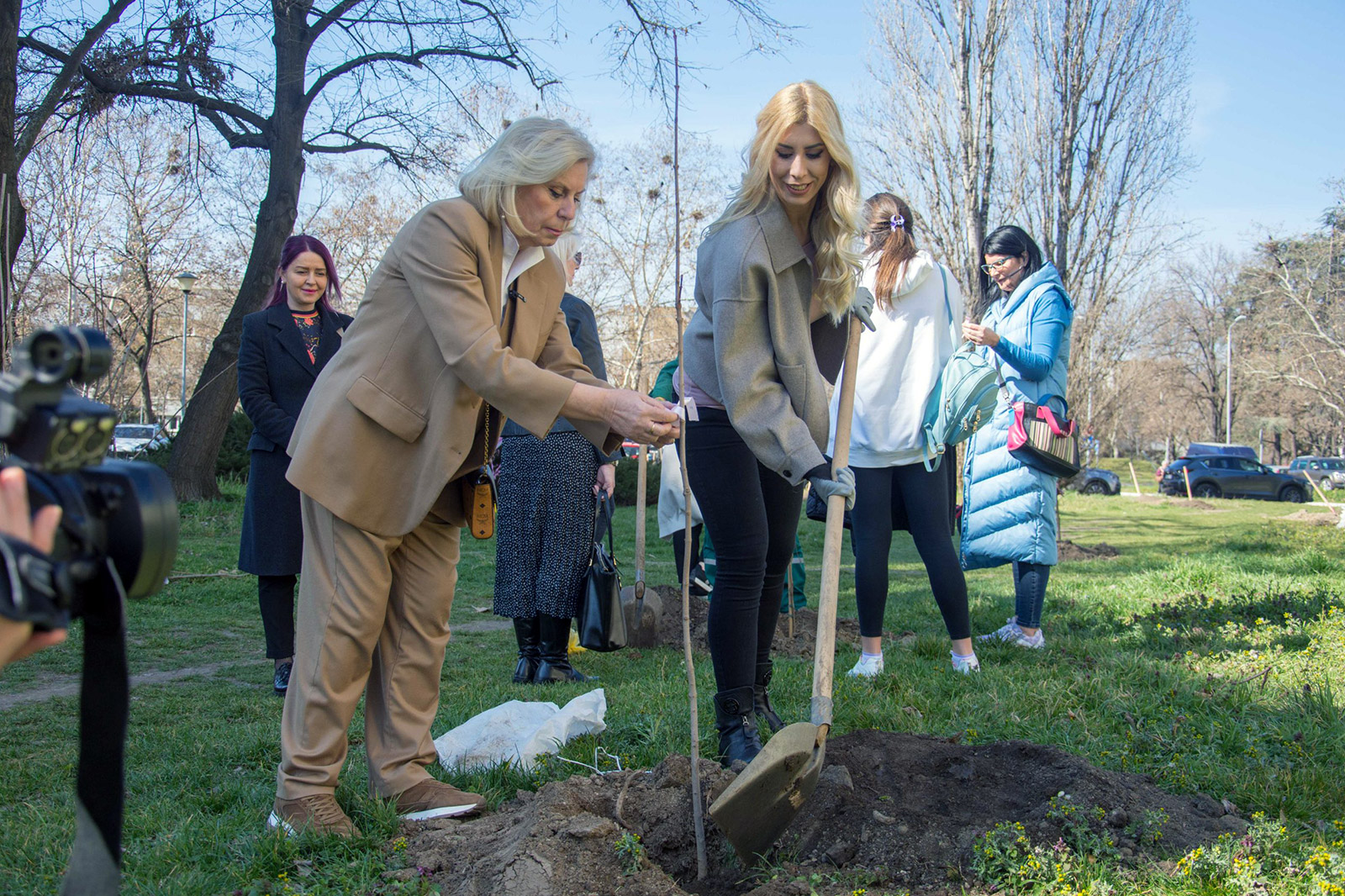 sadnja-drveca-vrt-nade-02