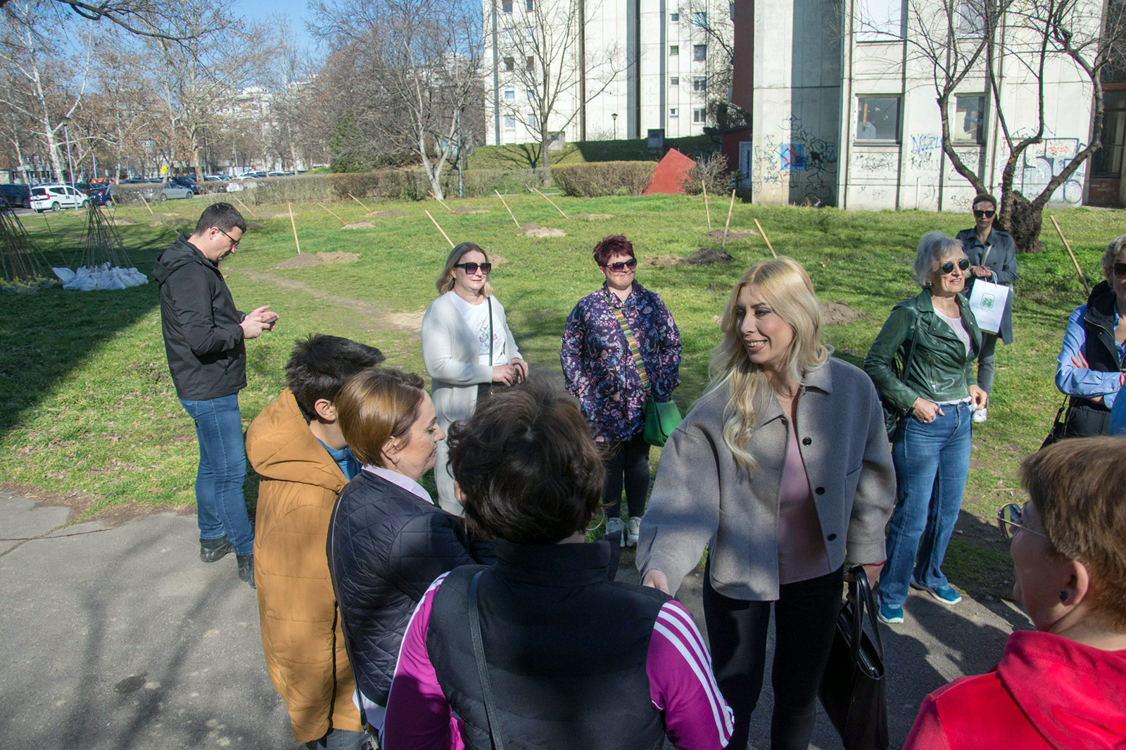 sadnja-drveca-vrt-nade-03